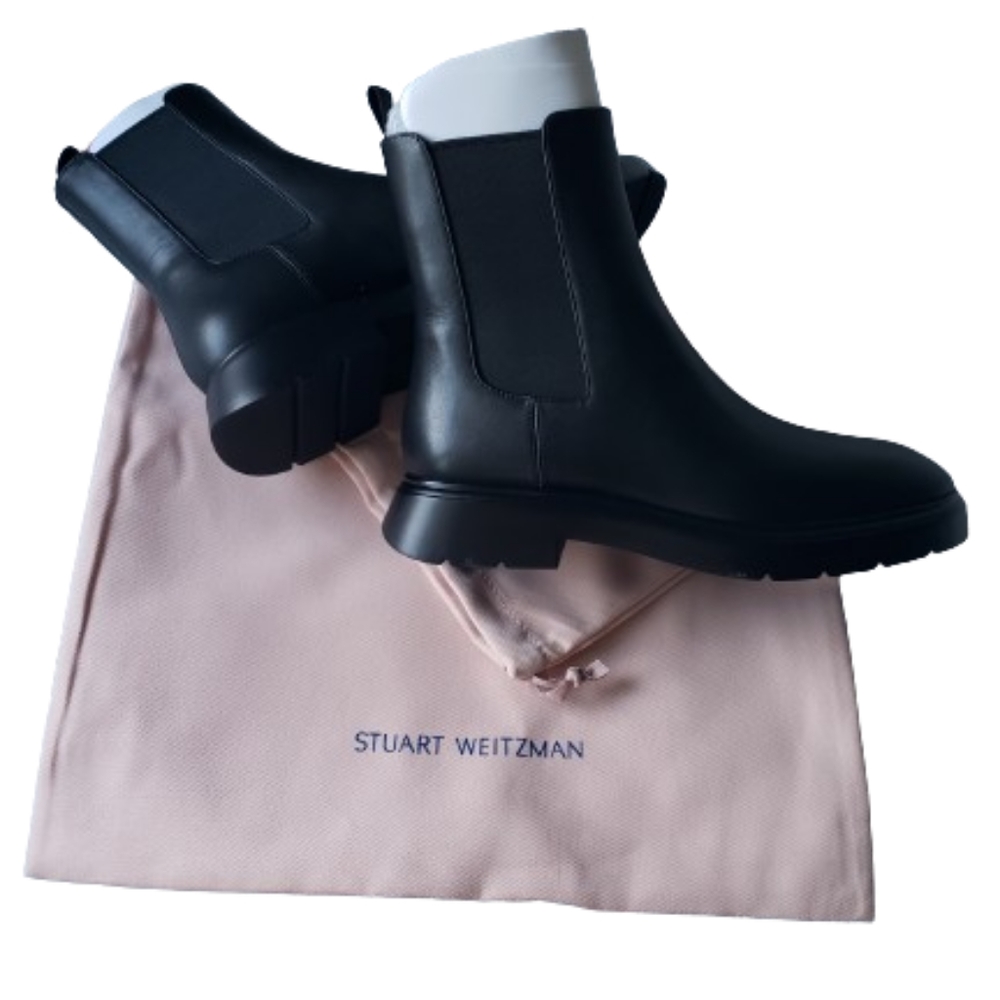 - - NEW Stuart Weitzman McKenzie Chelsea bootie